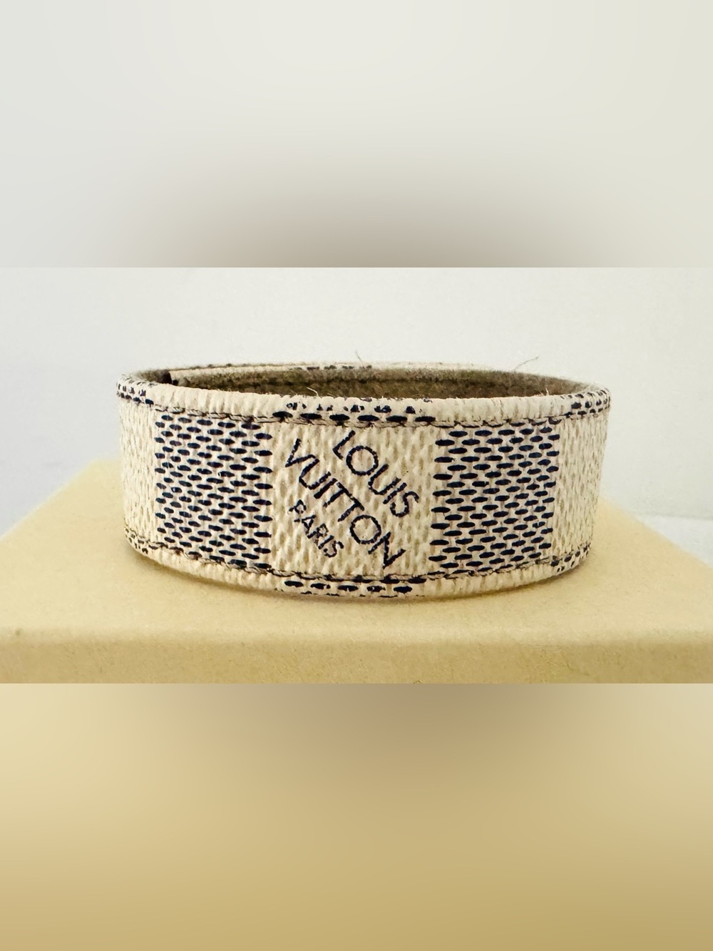 LOUIS VUITTON Nagoya Midland Square 2007 Damier Azur Bracelet RARE Japan Exclusv
